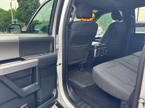 Used 2016 Ford F150 XLT w/ Equipment Group 302A Luxury image 15