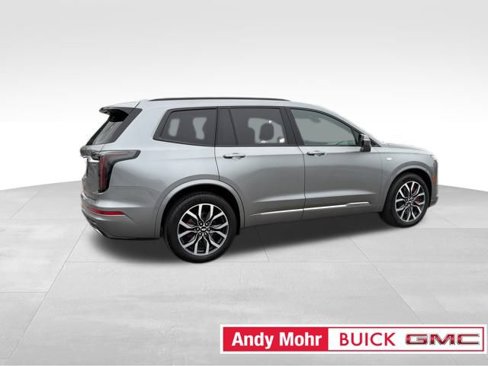 Used 2024 Cadillac XT6 Sport image 12