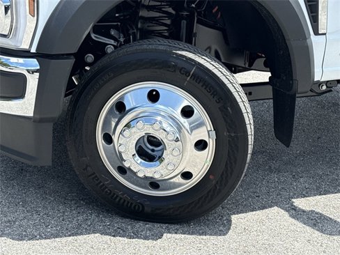 New 2025 Ford F450 Lariat image 38