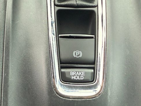 Used 2020 Honda HR-V LX image 25