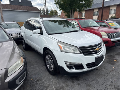 Used 2017 Chevrolet Traverse LT image 1