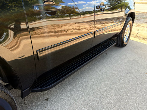 Used 2013 Chevrolet Suburban LS w/ Convenience Package 1 image 13