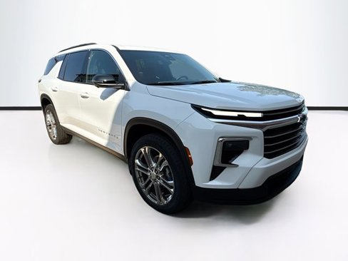 New 2026 Chevrolet Traverse LT w/ Driver Confidence Package image 3