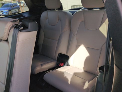 New 2026 Volvo XC90 B6 Ultra image 26