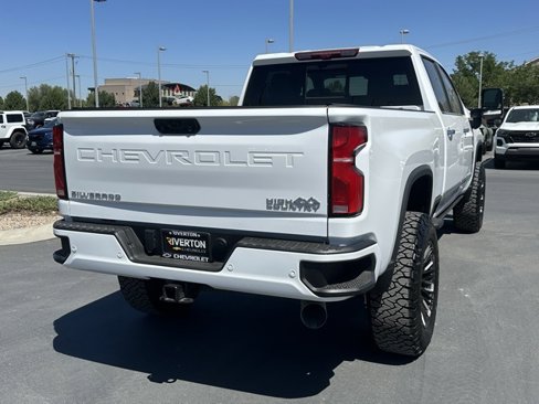 Used 2025 Chevrolet Silverado 3500 High Country w/ High Country Premium Package image 10