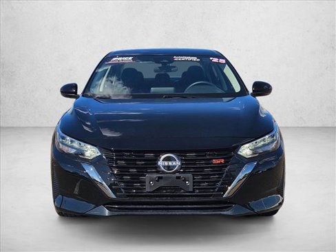 Used 2025 Nissan Sentra SR image 2