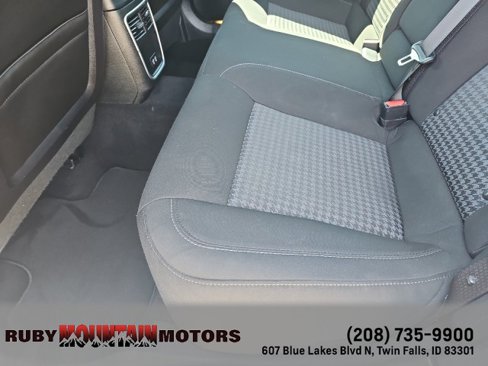 Used 2022 Dodge Charger GT image 28