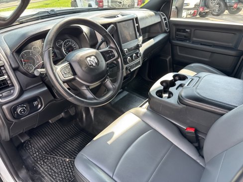 Used 2024 RAM 3500 Tradesman w/ Chrome Appearance Group image 31