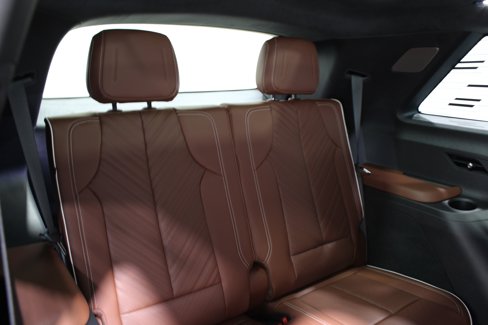 New 2026 Cadillac Vistiq Platinum image 33
