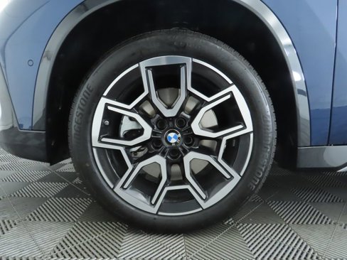 Used 2025 BMW X1 xDrive28i w/ Technology Package image 32