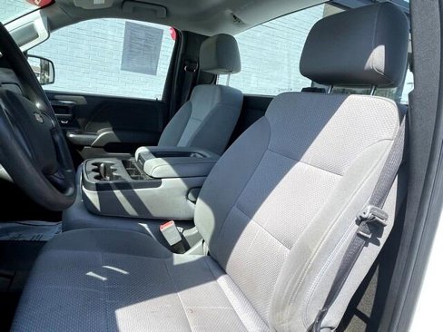 Used 2018 Chevrolet Silverado 1500 W/T w/ Snow Plow Prep Package image 10