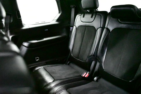 Used 2024 Jeep Grand Cherokee L Laredo image 12
