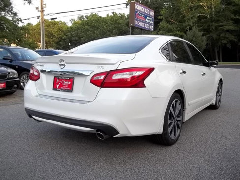 Used 2016 Nissan Altima 2.5 SR image 3