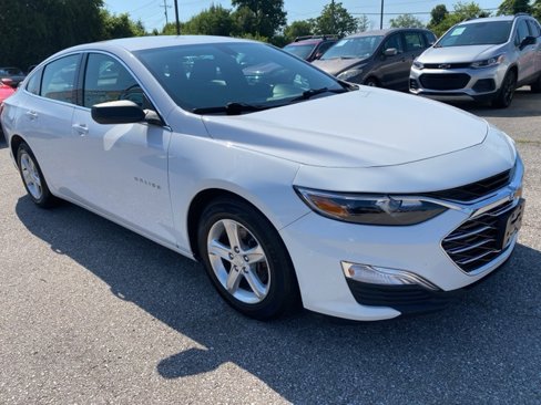 Used 2019 Chevrolet Malibu LS image 1