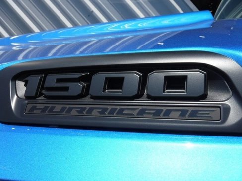 New 2026 RAM 1500 4x4 Crew Cab image 3
