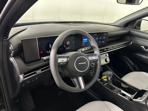 Certified 2025 Hyundai Santa Cruz SEL image 13