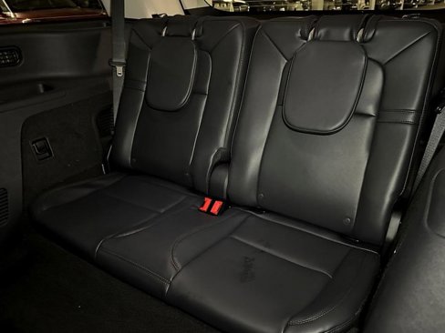 Certified 2025 Lincoln Aviator AWD image 16