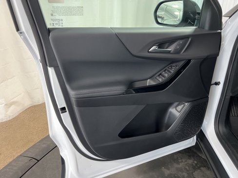 New 2026 Chevrolet Equinox LT w/ Convenience Package II image 4