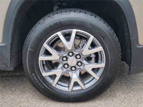 Used 2023 GMC Acadia SLT image 18
