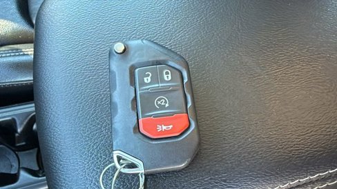Used 2022 Jeep Wrangler Unlimited Sahara image 29