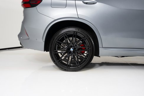 Used 2024 BMW X5 M Competition w/ Executive Package image 11