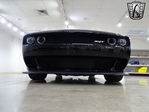 Used 2015 Dodge Challenger SRT Hellcat image 9