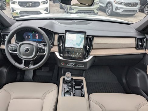New 2026 Volvo XC90 B6 Plus w/ Protection Package Premier image 16