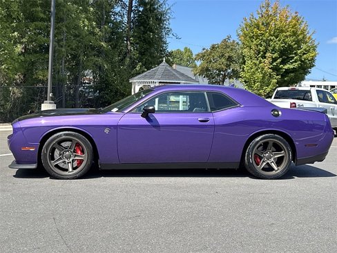 Used 2016 Dodge Challenger SRT Hellcat image 2