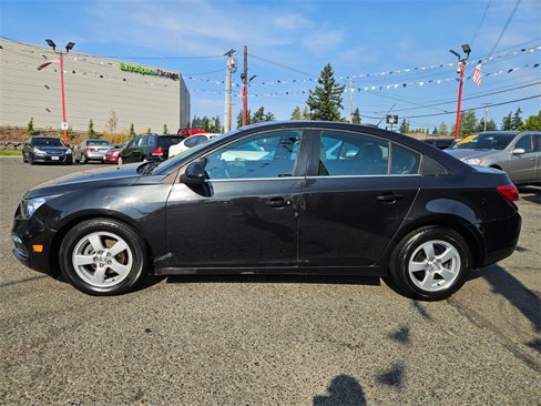 Used 2016 Chevrolet Cruze LT w/ Technology Package image 6