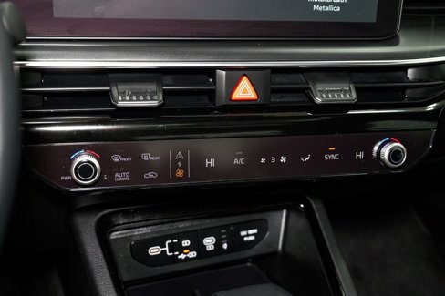 Used 2025 Kia K5 GT-Line w/ GT-Line Premium Package image 22