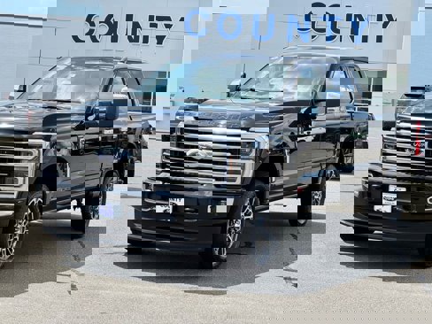 New 2025 Ford F250 Platinum w/ Platinum Plus Package image 2