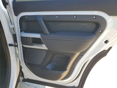 Used 2023 Land Rover Defender 110 S image 27