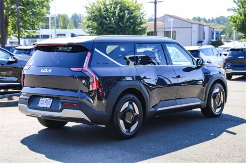 New 2026 Kia EV9 Wind image 17