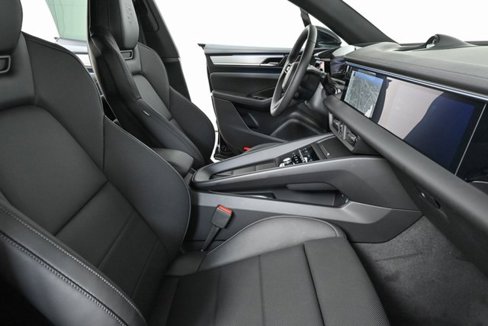 Used 2025 Porsche Macan 4S Electric image 23