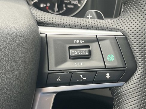 New 2025 Mitsubishi Outlander SE image 28
