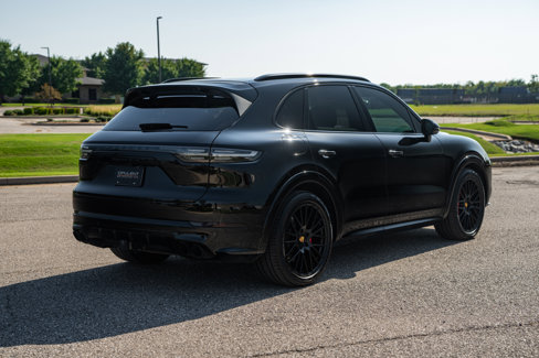 Used 2021 Porsche Cayenne GTS image 5