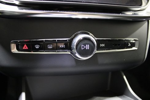 New 2025 Volvo XC90 T8 Plus w/ Protection Package Premier image 18
