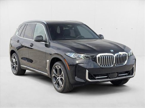Used 2026 BMW X5 sDrive40i w/ Premium Package image 7