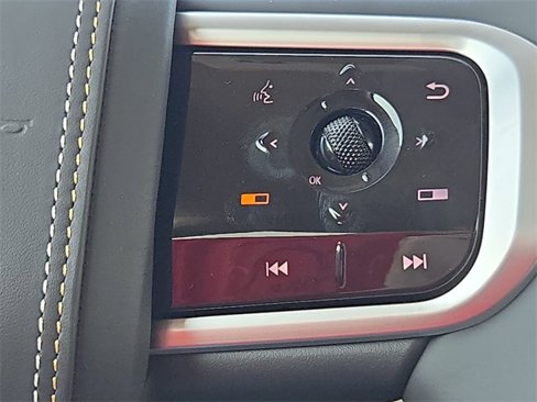 New 2025 Nissan Armada Platinum Reserve image 36