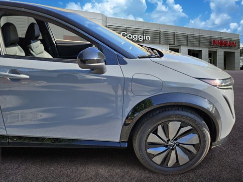 New 2025 Nissan Ariya AWD image 8