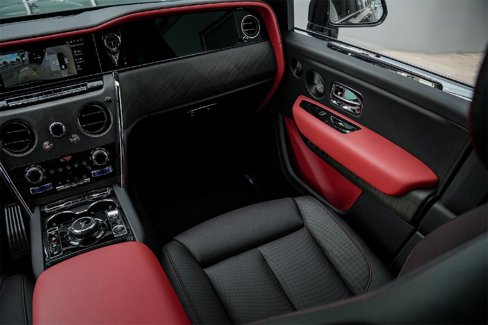 New 2026 Rolls-Royce Cullinan image 39