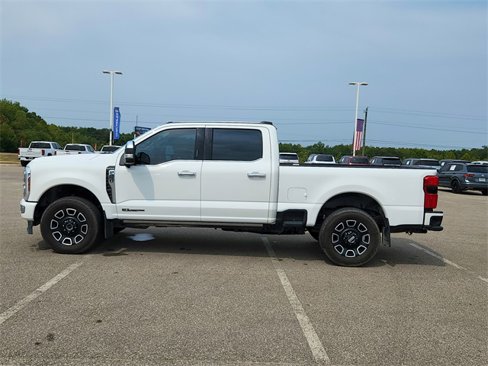 Used 2024 Ford F250 Platinum image 12