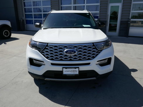 Certified 2024 Ford Explorer Platinum w/ Technology Package image 2