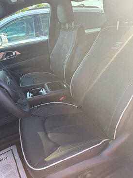New 2026 Chrysler Pacifica Limited image 15