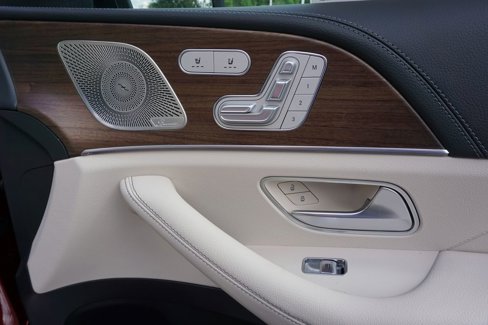 New 2025 Mercedes-Benz GLS 450 4MATIC image 67