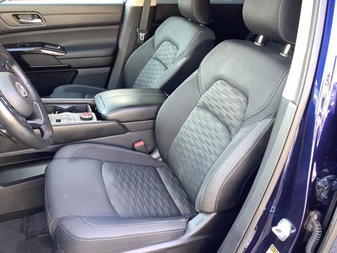 Used 2022 Nissan Pathfinder SV image 12