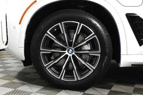 New 2026 BMW X5 xDrive50e w/ M Sport Package image 12
