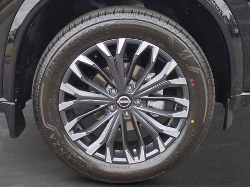 New 2026 Nissan Rogue Platinum image 9