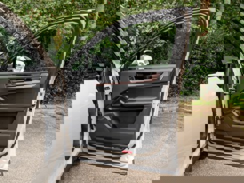 New 2025 Porsche Cayenne Coupe image 23