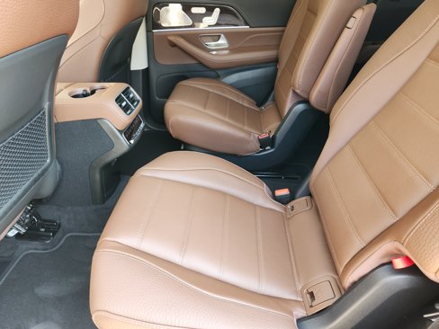 New 2026 Mercedes-Benz GLS 450 4MATIC image 30